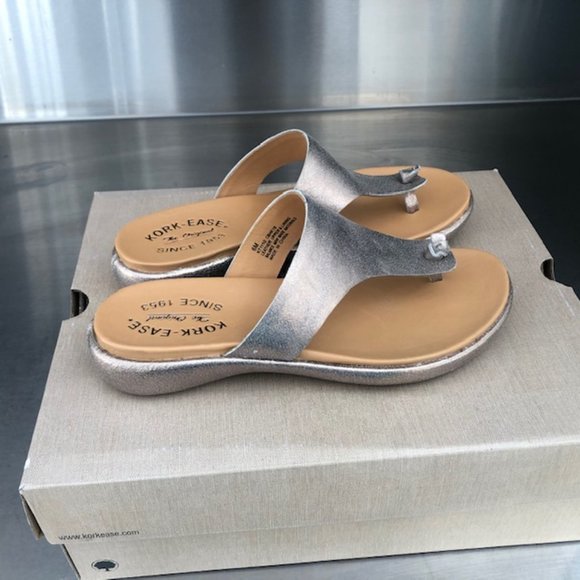 Kork-Ease Size 7 Women's Silver Shimmer Wedge Sandals